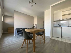 appartement à la location -   63000  CLERMONT-FERRAND, surface 30 m2 location appartement - APR679983